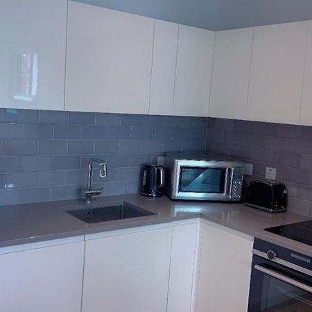 Ds Rentals - Entire 1 Bedroom Apartment London Luaran gambar