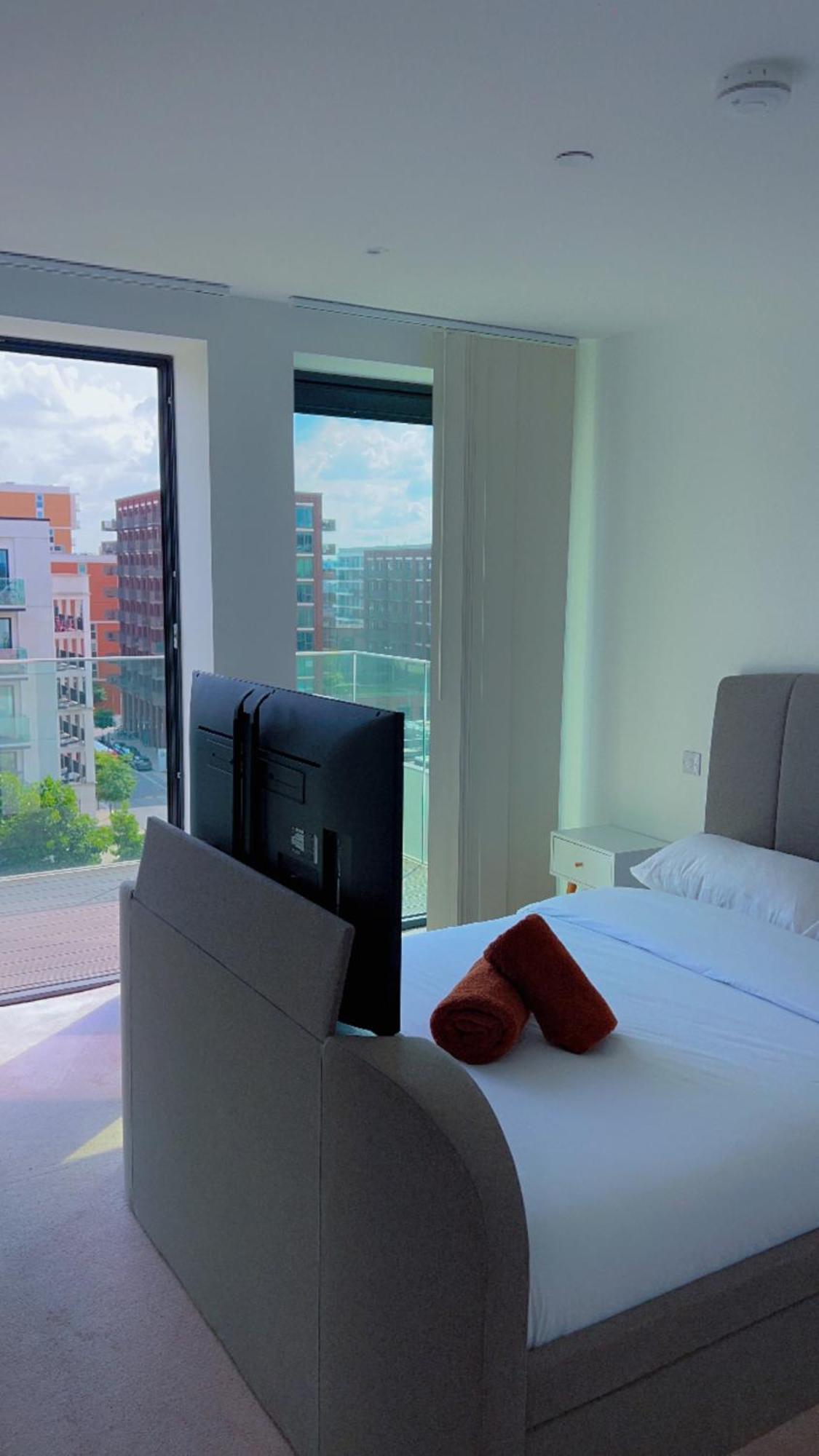Ds Rentals - Entire 1 Bedroom Apartment London Luaran gambar